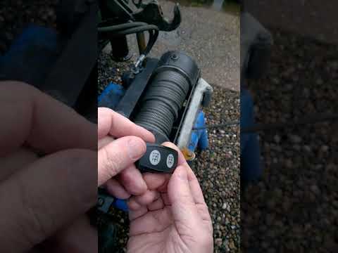 Sauer Danfoss PVG 32 valve and Plus 1+ ECU working a hydraulic winch