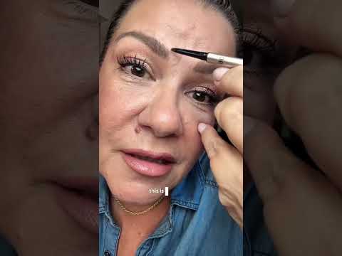 Get Natural, Fuller Brows with Cellmetics Eyebrow Pencil MascaraReview #eyebrowpencil #beautyover50