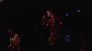Live Like A King | Live at Vultures