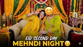 Eid k second day meri friend ki mehndi night 🥰 2 ghanty main makeup done hua mera 😡