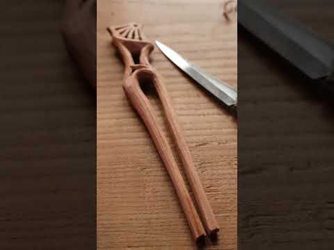 Working on something 💆🏽‍♂️ Carving a Hairpin using plum wood and a 100mm sloyd knife