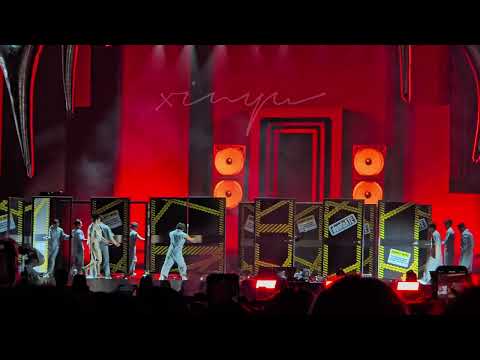 Stray Kids  "dominATE” 高雄世運場 – Back door