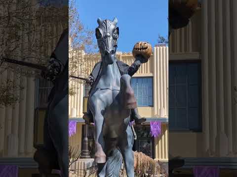 BATTY & HEADLESS Halloween Decor 🦇 Carthay Circle in DCA ✨ #ASMR #Shorts