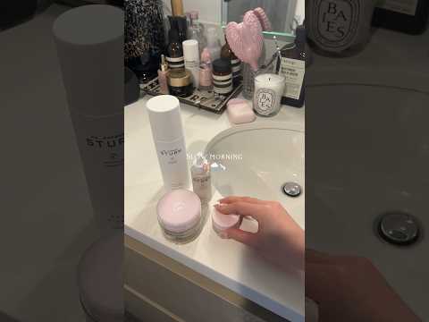 Slow morning🩰🌧️🐇 #asmr #cleangirl #selfcare #skincare #morningroutine #fyp