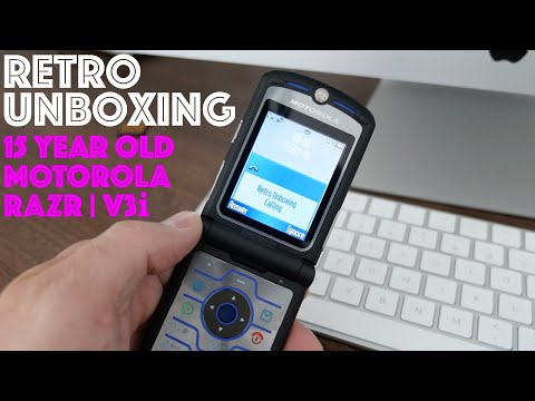 Motorola RAZR V3i Unboxing 2020 | Still One Of The Sexiest Mobiles | Set-Up | Gaming | Ringtones