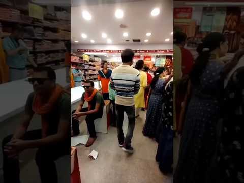 shopping me ladai 😭#shortsfeed #shoets #vlog #youtubeshorts #youtubesearch