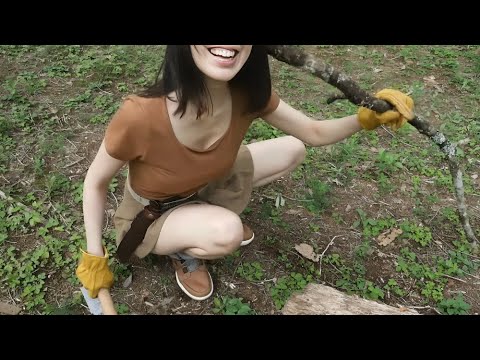 野生のジャングルでノーブラ ⁉️彼女に何が起こったのか…🌿🔥