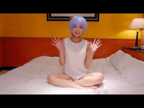 【ノーブラノーパン】コスプレで股関節のストレッチをしてみました！