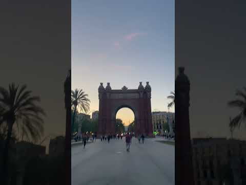 Arco de Triunfo|Barcelona|Sunset in Barcelona #barcelona #barcelona2023 #barcelonaiconicmoment
