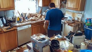 Cleaning the DIRTIEST HOUSE in the World | BIOHAZARD by @MidwestMagicCleaning