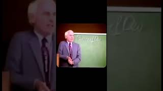 Income doesn't far exceed personal development #personaldevelopment #income #jimrohn #jimrohnspeech