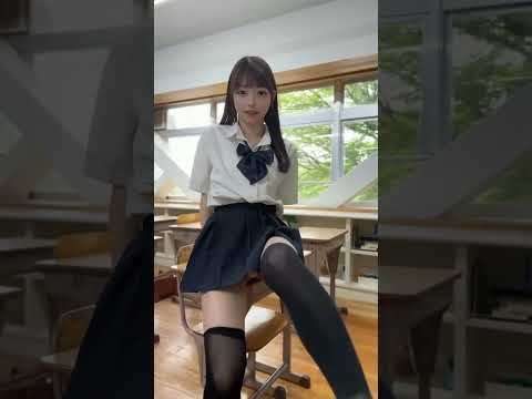 学校てこっそりストーリーみてね コスプレ チア 見えてる  #ノーパン#下着#見えてる