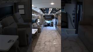 RV walk through- Super C