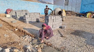 Cooperation and support: the role of Hamed and Zahra in building a house