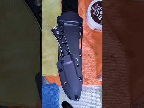 Sencut Waxahachie & the Cold  Steel Survivalist