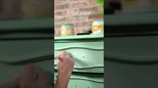 Blending Dixie Belle chalk paint.