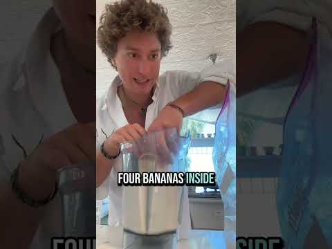 RECIPE BELOW ⬇️ 🍒 Cherry-Banana Power Smoothie 🍌 60 g complete protein • ~430 clean calories What