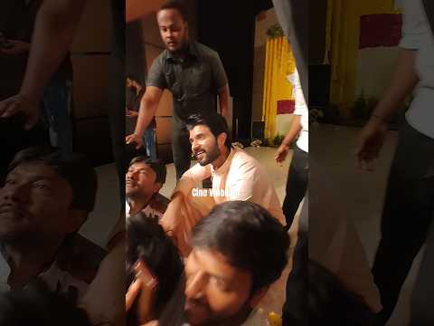 Actor Vijay Devarakonda Selfies With Fans At #familystar #vijaydevarakonda #viralvideo #ytshorts