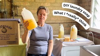 What I really think about making DIY laundry soap. My best tips and laundry talk (with Kevin 🐈)