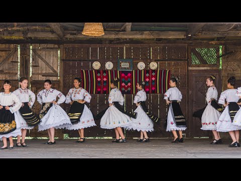 Sanziene - Romanian Solstice Festival at Muzeul National al Satului Dimitrie Gusti