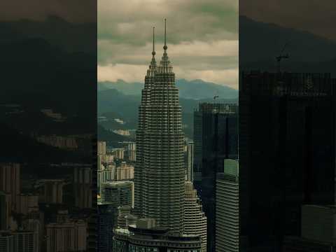 Beauty of Malaysia #ytshort #shortsvideo #travel #travelvlog #travelmalaysia #tiktok #petronastowers