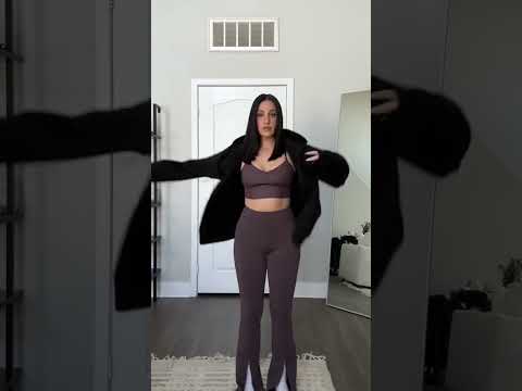 Alo yoga try on haul #tryonhaul #tryon #aloyoga #vlogmas