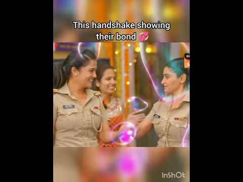 This handshake  showed their bond and friendship💞💖❤️Haseena malik karishma singh friends vm❤️💞