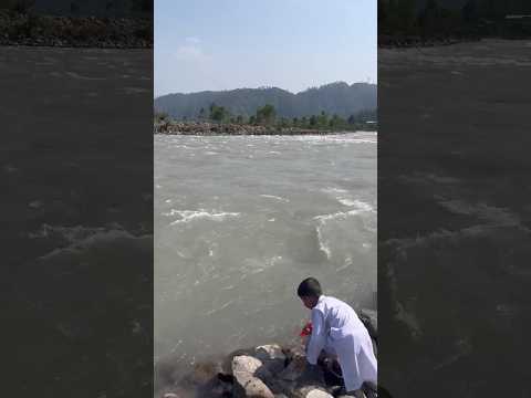 Kaghan Valley ka Shandar Pani ka Darya 🌊 | Nature Beauty of Pakistan 🇵🇰