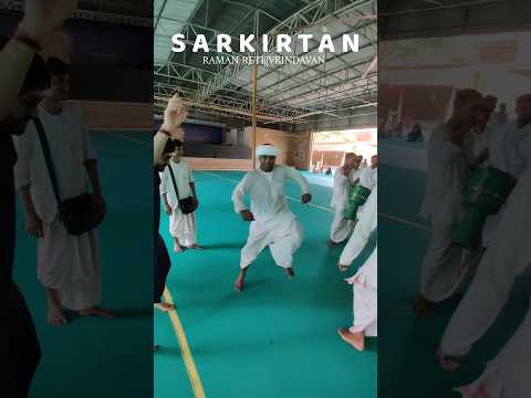 ISKOCN MAYAPUR SANKIRTAN AND DANCE(RAMANRETI, VRINDAVAN)