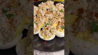 Tuna w/ Deviled eggs would you try? Or is this jail food🤔 #recipe #foodie #tuna #lunch
