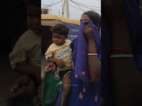 She was helpless 🥺 #behuman #bekind #humanity #help #viralshorts #vidsbyhitesh