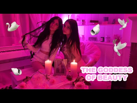 Making An Aphrodite Altar  - Ashley Sienna + Ellise Vlog