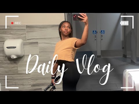 Daily Vlog | The Gym, lunch date, shopping