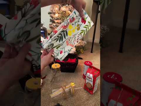 Great Holiday Gift Basket Ideas - Check My Showcase! #christmas #glasscup #gifts