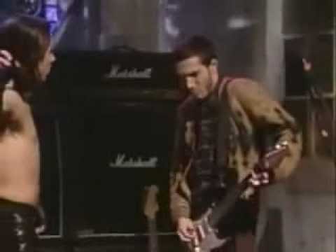 Red Hot Chili Peppers - Under The Bridge Live - 1992