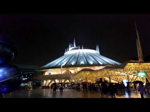 ディズニーでゲリラ豪雨