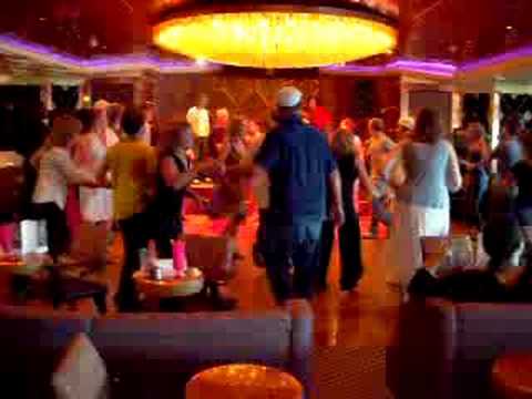Rueda de Casino in Alaska Club Cool Lounge Party Day 1