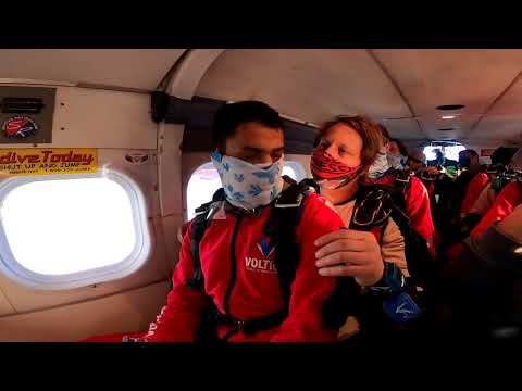 Crazy Skydiving by my husband in Montreal Canada with Parachute Voltage Team