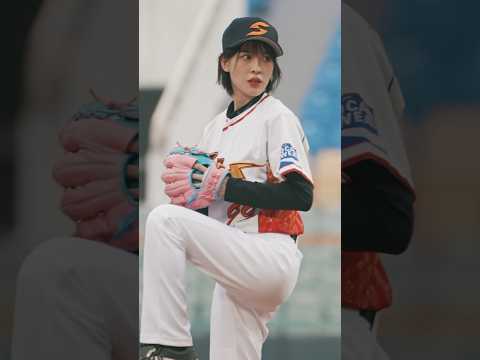 不可能牽制投得比本壘還好吧!!!!!? #lolo #棒球女孩 #baseball #棒球