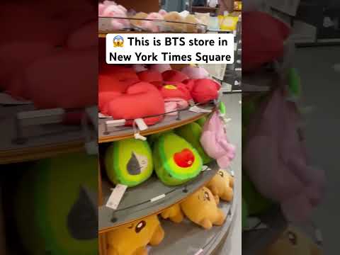 #btsarmy store in #newyork is huge. We had so much 🤩