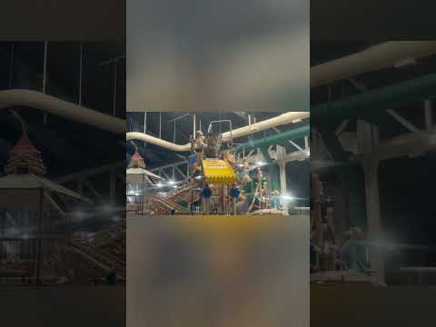 The Big Splash:Great Wolf Lodge Bucket Drop