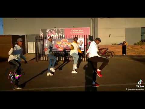 Reece Madlisa & Zuma ft Deepxplosion,Lungstar, Bob Mabena & Stillow (Amaroto)