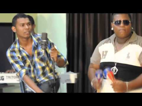 SOY EL HOMBRE PARA TI   BEDER MUSICOLOGO feat MR  OMAR EL APACHE