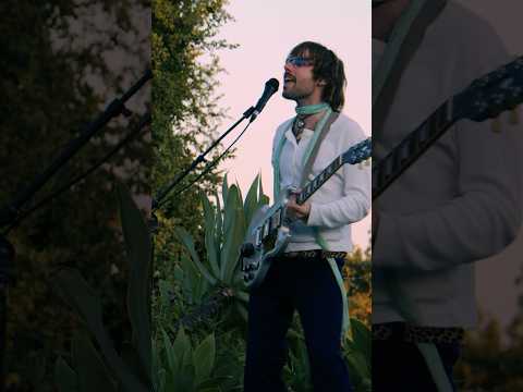 flowers in the car live session with the cristals out now !!