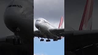 Qantas A380 Spectacular Close Up Landing at Heathrow Airport!