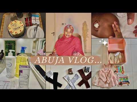 VLOG: Story Time + Hilton Hotel Room Tour + How The Management Surprised Us + Unboxing Gifts