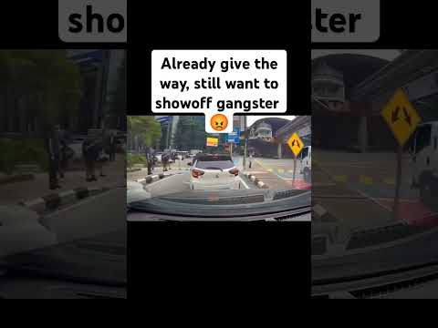 Already give the way, still want to showoff gangster 😡#fypシ゚viral #reels #fypyoutube #2025 #fypage