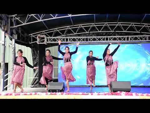 Ladies Dance by Ipswich Malayalee Association | SWAAD 2024