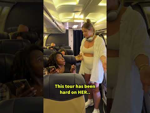 Soldier plans surprise proposal on the plane ❤️