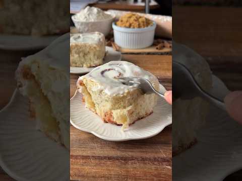 The softest, gooiest cinnamon rolls #recipe #baking #dessertrecipe #cinnamonrolls